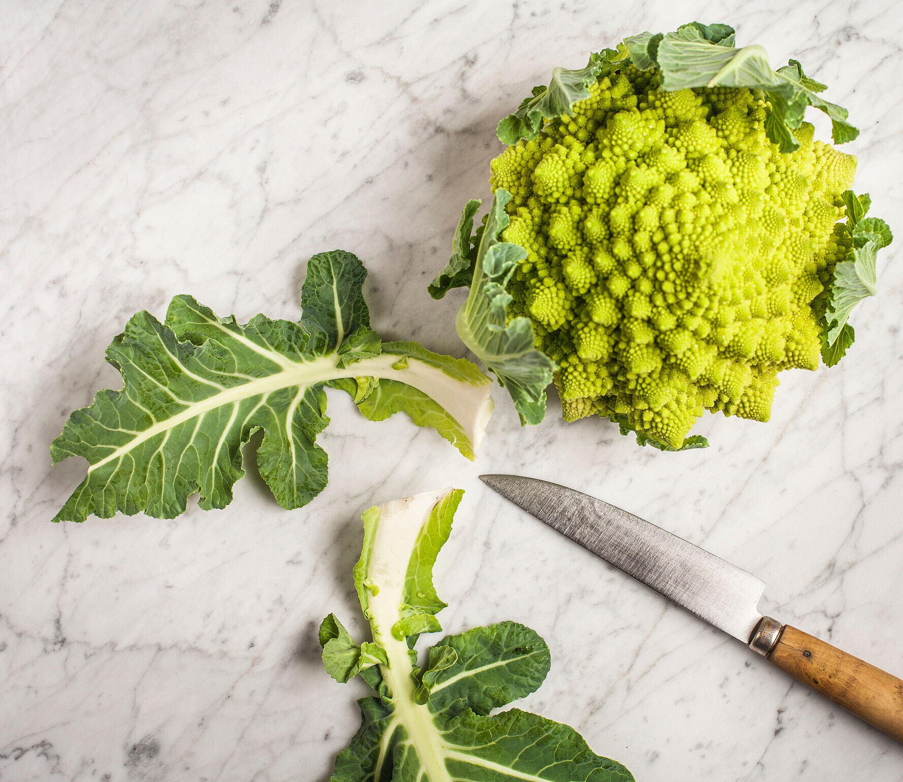 Time to look inside a Romanesco